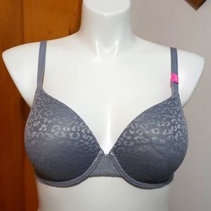 PINK Victoria's Secret Push-up Bras Sz. 36D NWT